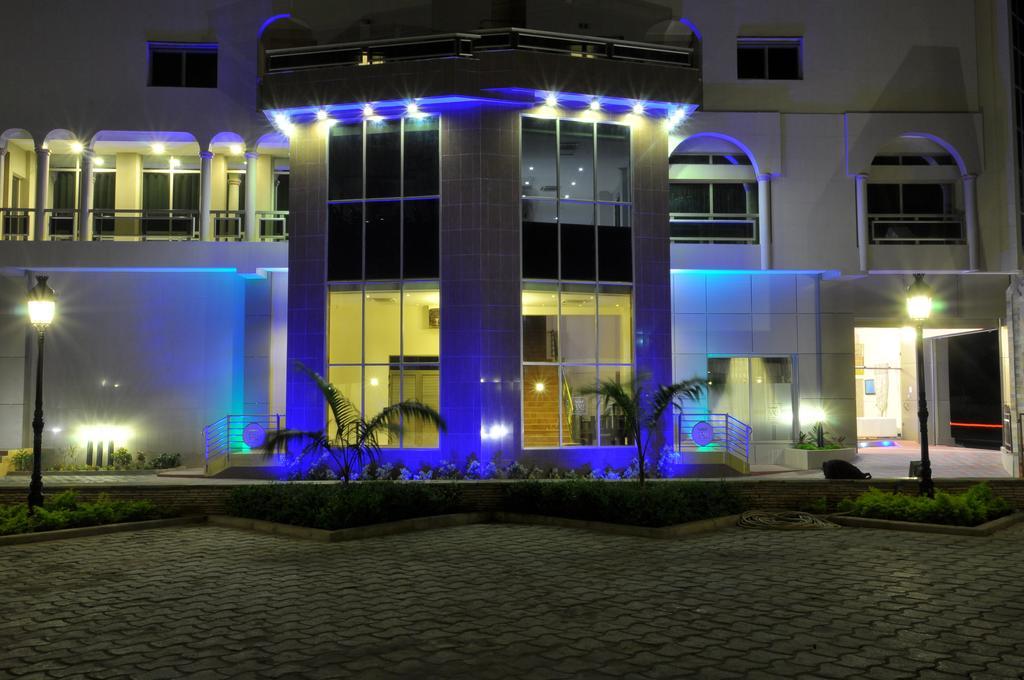 Benin Royal Hotel Cotonou Exterior photo